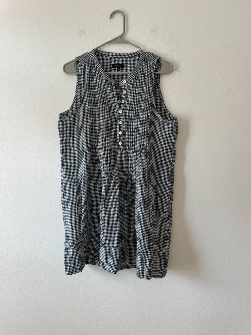 Quince 100% European Linen Sleeveless Swing Dress in Classic Mini Gingham - Picture 2 of 13